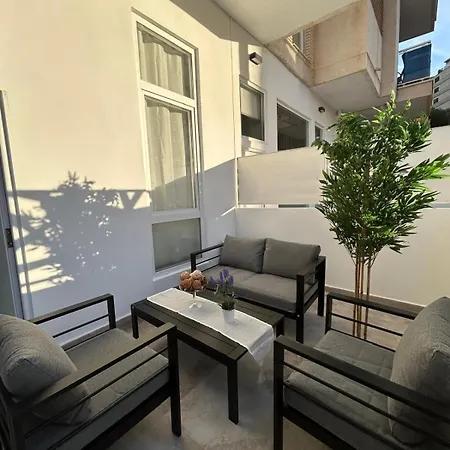Luxury Capri Duplex 아파트